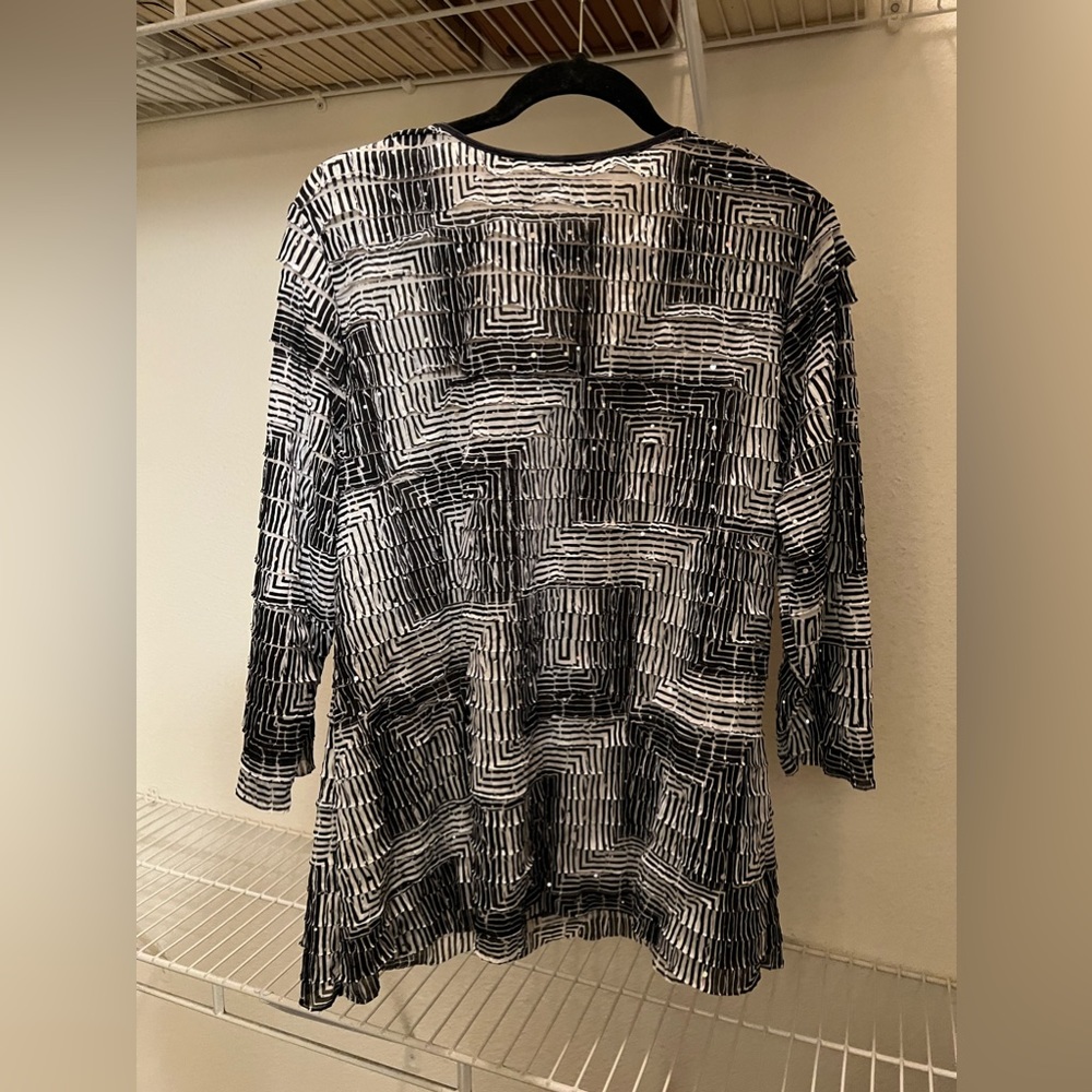 Squares & sequins Tunic. NWOT - Picture 7 of 9